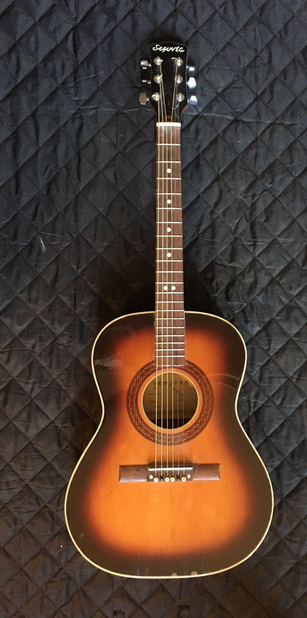 Segovia flink opgeknapt en nu bespeelbaar en bijzonder geluid Te koop 80 euro